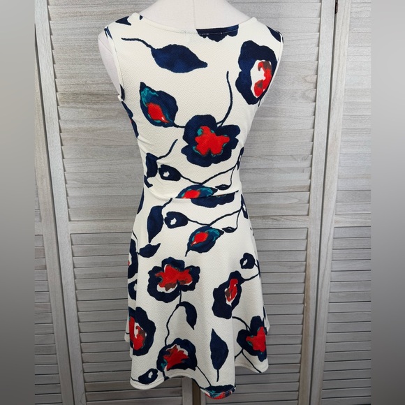 E.LEIGH'S Fit & Flare Mini Dress Vibrant Red & Blue Floral-Small - Picture 4 of 4